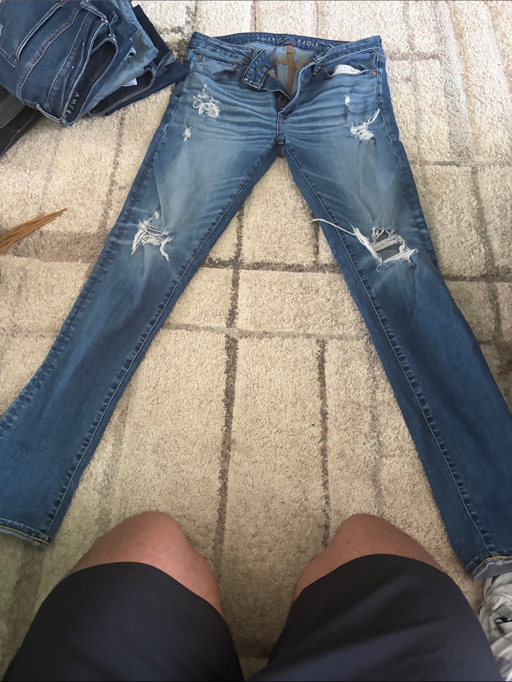 American Eagle Outfitters Medium Blue Distressed Skinny Jeans 34 x 30